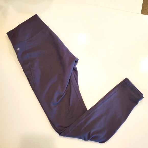 Fabletics Powerhold leggings Size M - Picture 2 of 5